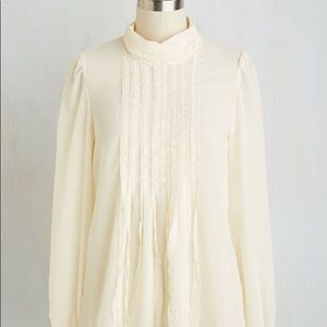 Decorously Courtly Top